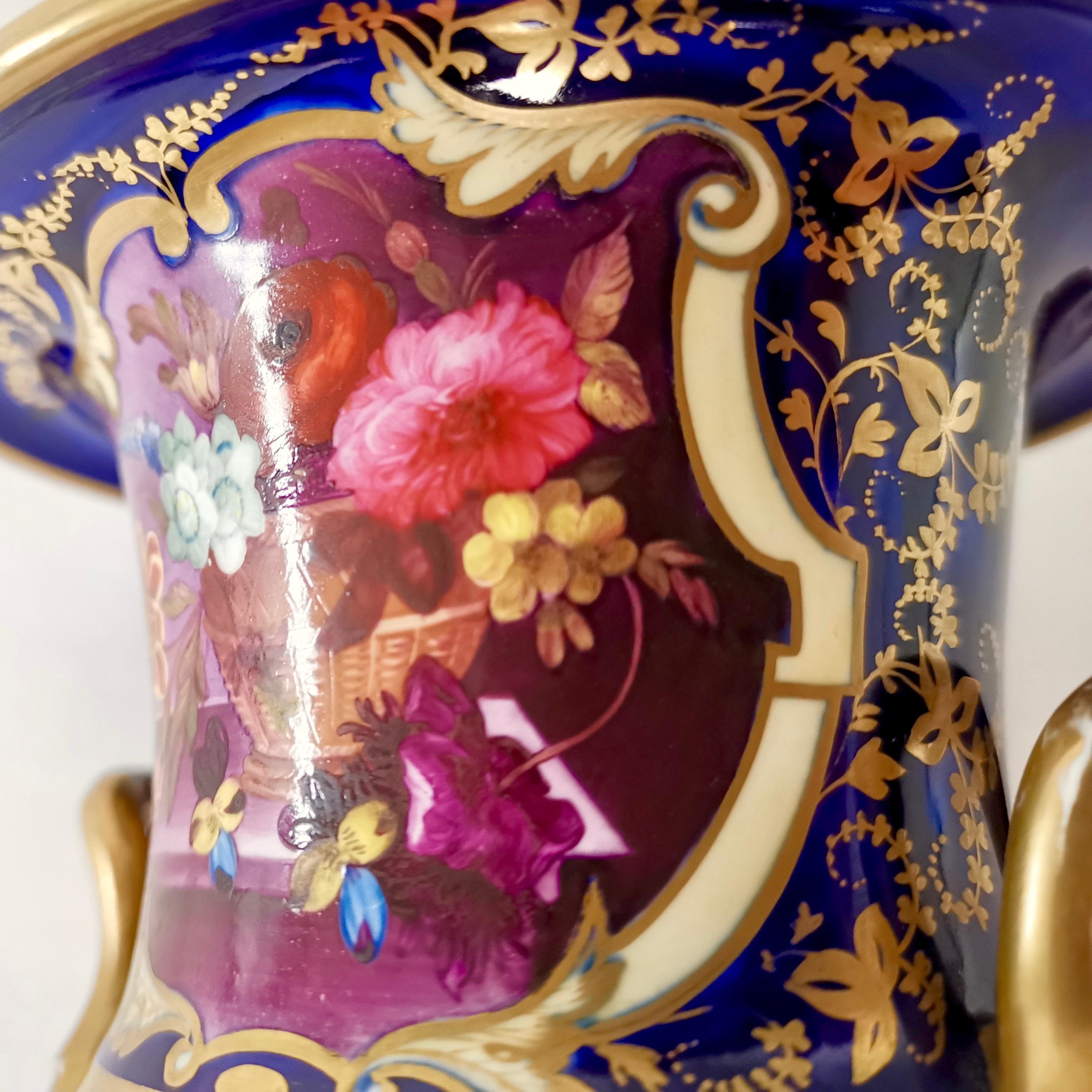 Early 19th Century Herculaneum Porcelain Vase, Purple, Flowers Lion Head Handles Regency circa 1820