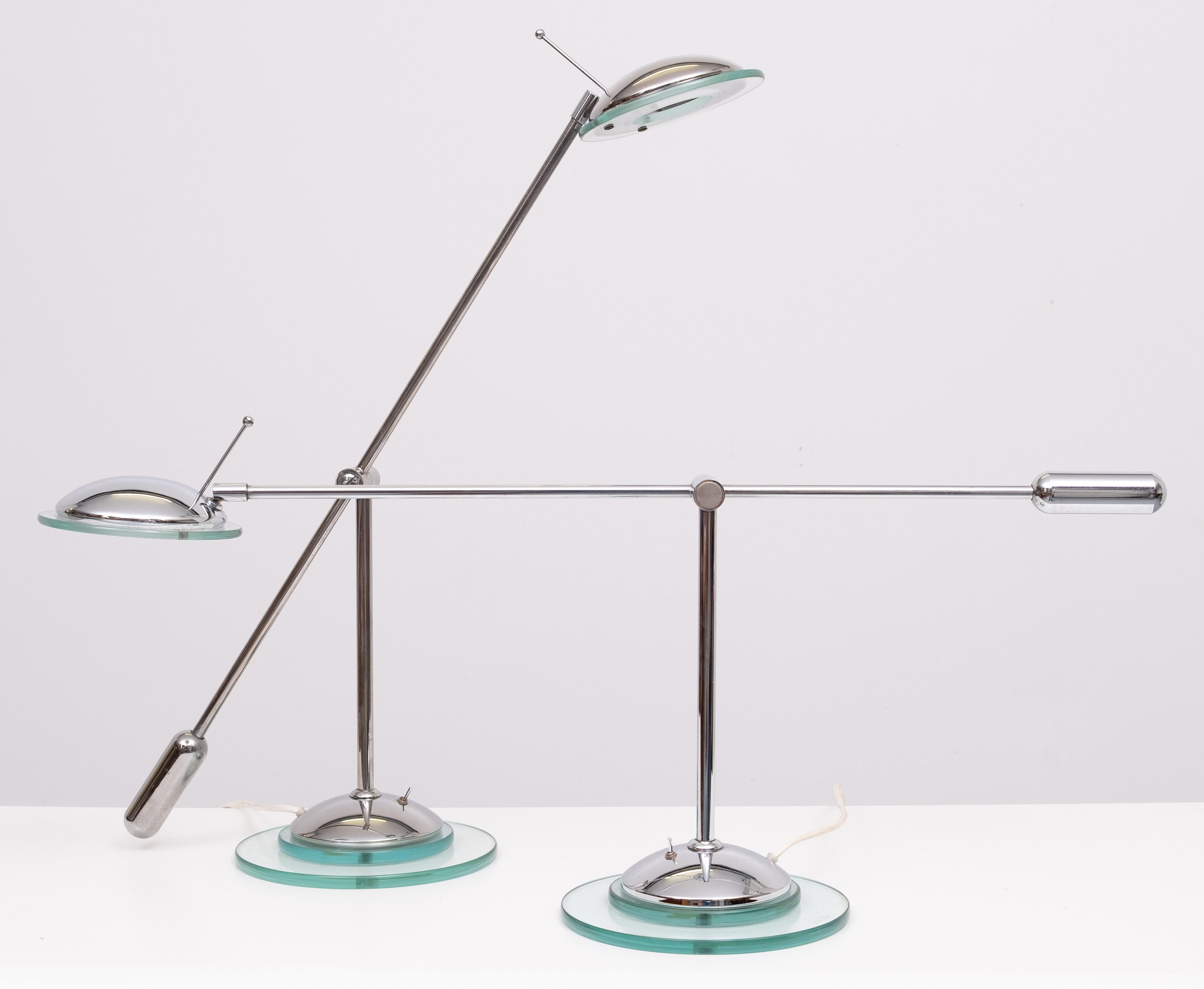 Néerlandais Herda Postmodern Halogen Counterbalance Design Vintage Desk Lamps . en vente
