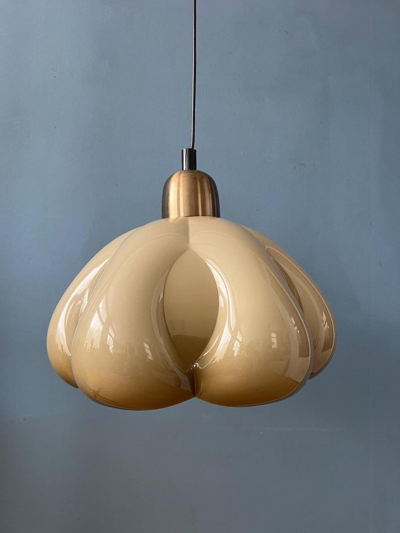 Lampada a sospensione in plexiglass a forma di 