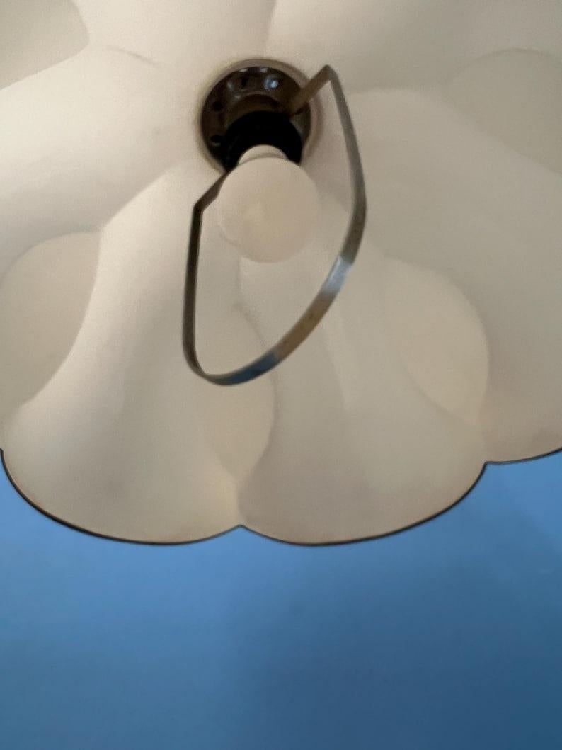 Lampada a sospensione in plexiglass a forma di fiore di AGE di Herda, anni '70 In condizioni ottime in vendita a ROTTERDAM, ZH