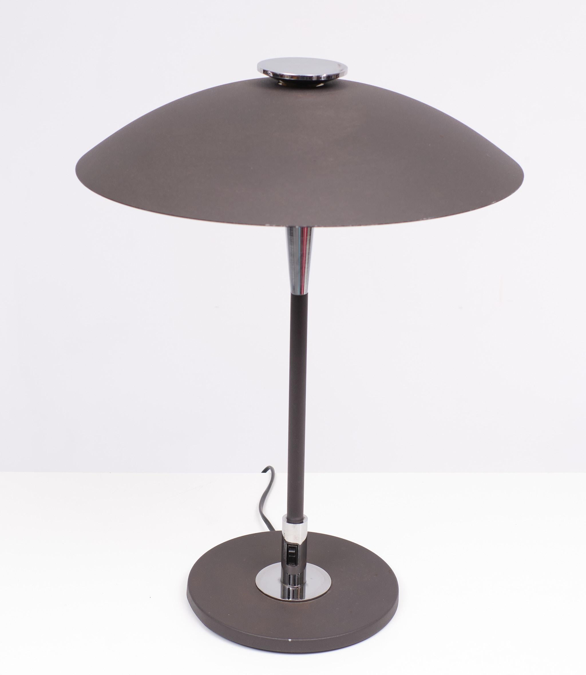 Metal Herda Table or Desk Lamp 1980s Dutch For Sale
