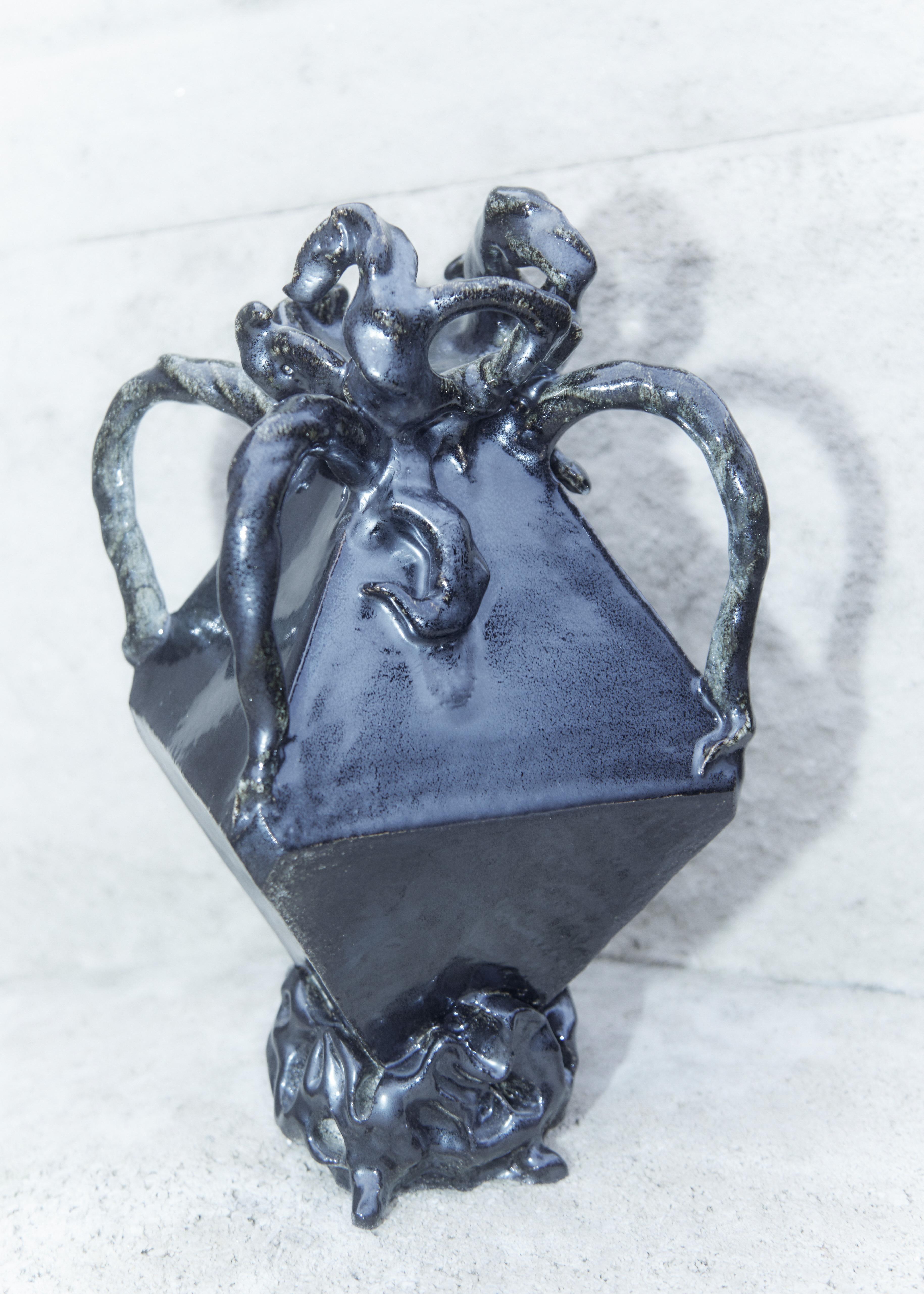 Here My Soul Sculpture in Glazed Ceramic by Lucile Rebeirot
Dimensions: D 25 x W 25 x H 40 cm. 
Materials: Glazed ceramic.

Born in 1988, lives and works in Paris.

Ceramic artist using traditional plate modeling techniques, her work is based on the