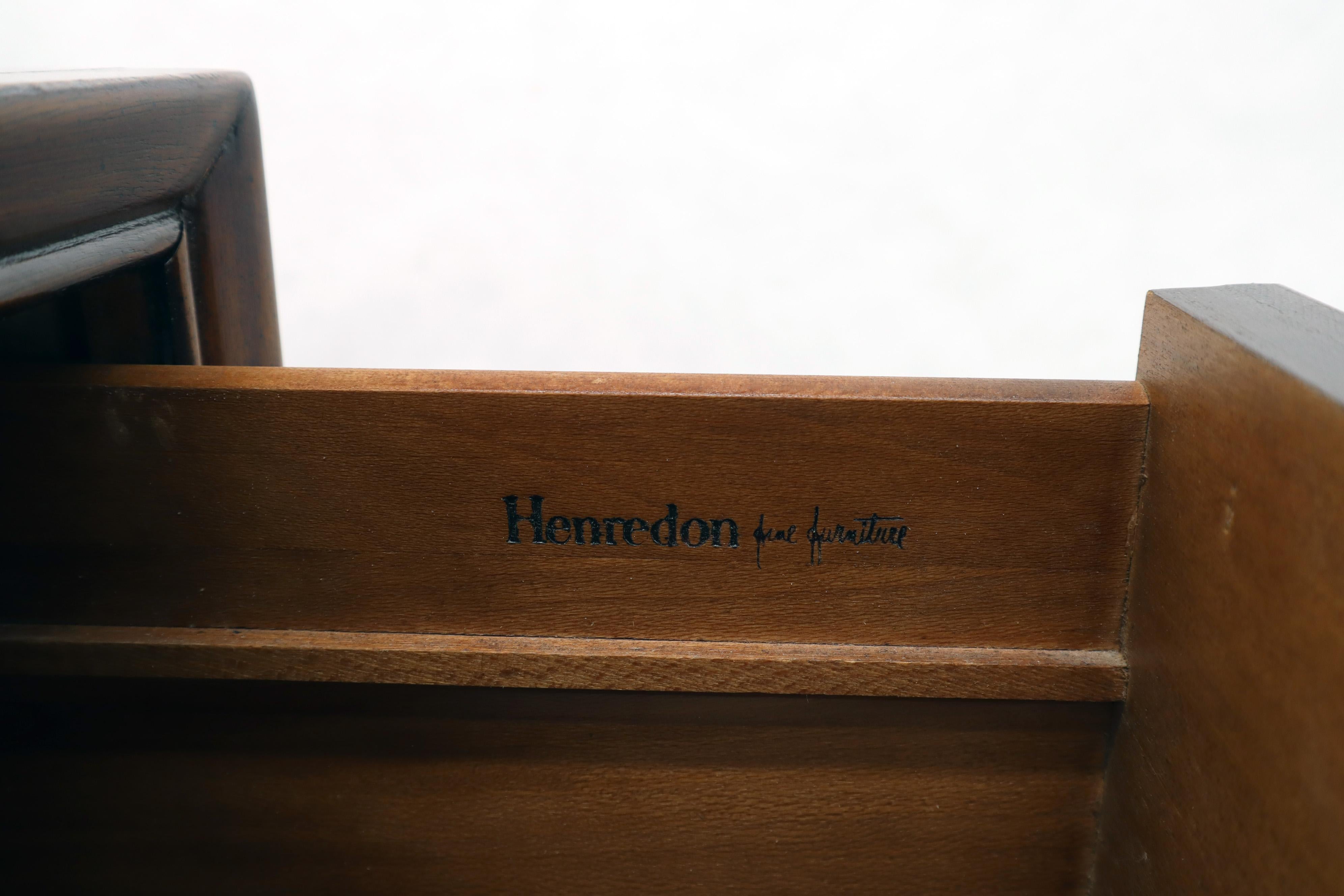 Henredon Horse Shoe Shape Heavy Brass Pulls Double Dresser For Sale 2