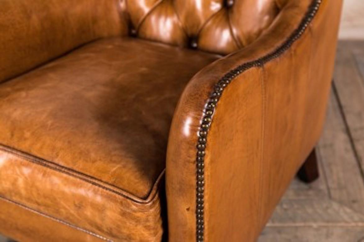 Hereford Leather Chesterfield Armchair, 20th Century For Sale 1
