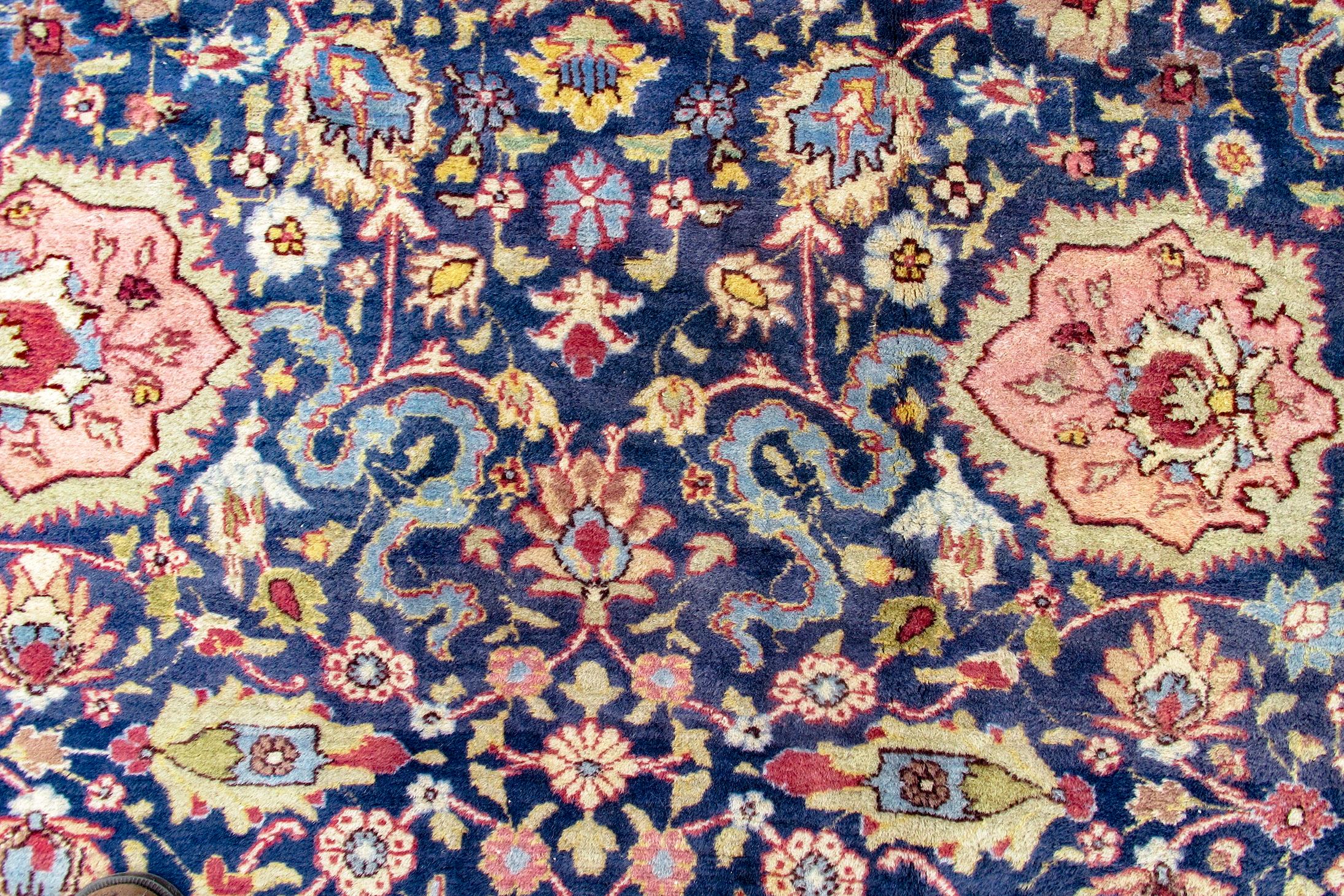 Antiker persischer Hereke-Teppich, um 1900 im Zustand „Hervorragend“ im Angebot in San Francisco, CA