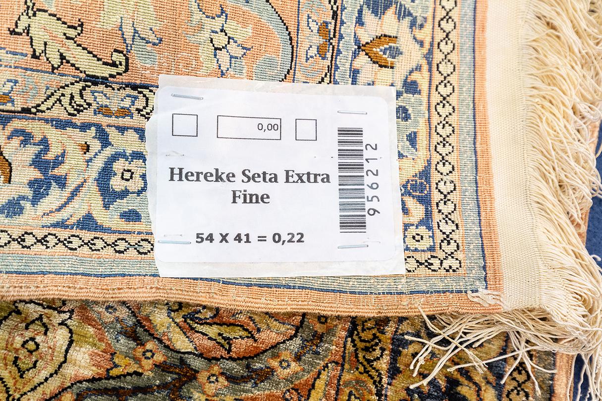 Hereke Rug Extra Silk For Sale 3
