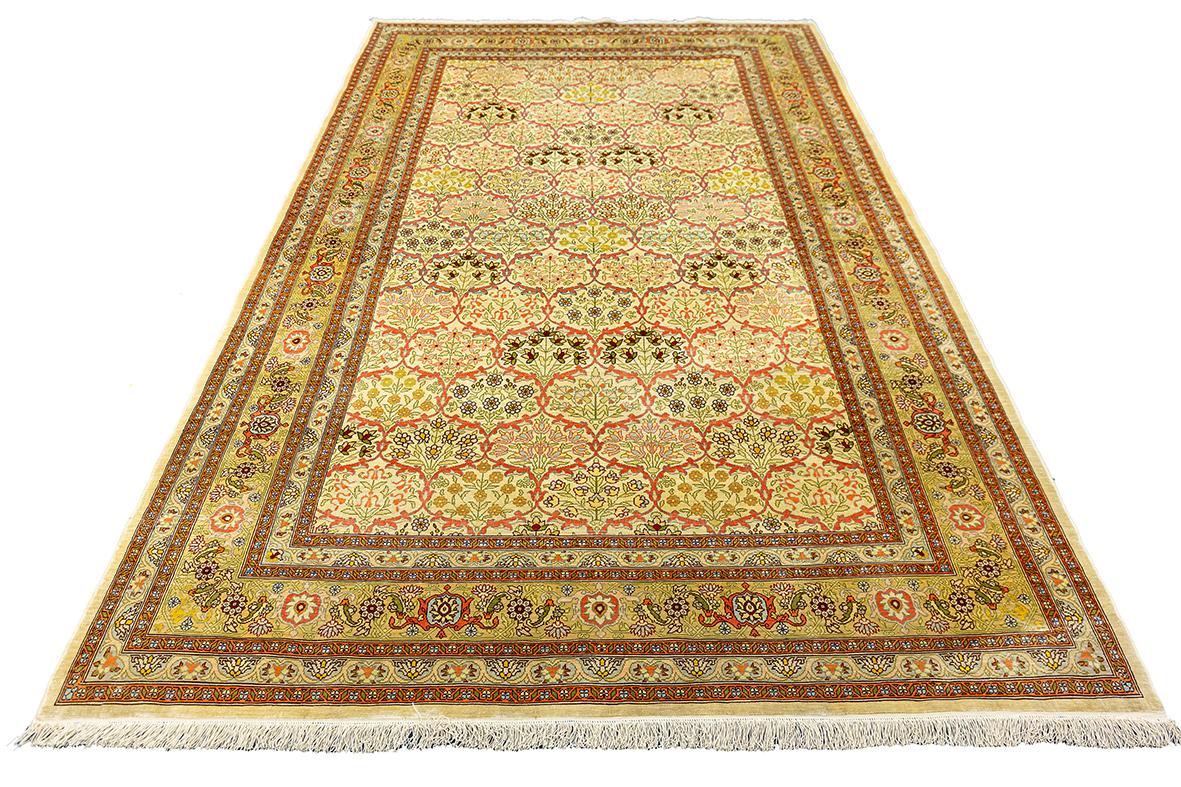Hereke Teppich Seide (Handgeknüpft) im Angebot