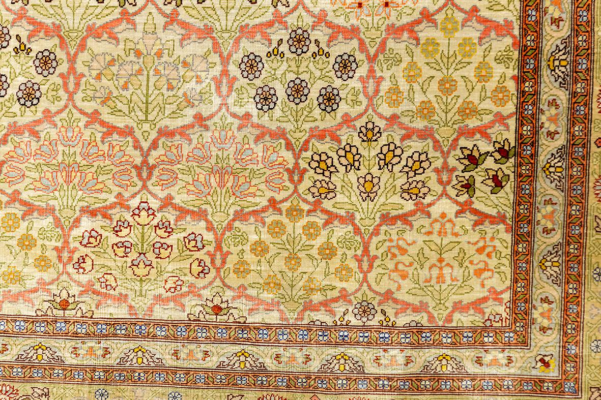 Hereke Teppich Seide (Wolle) im Angebot