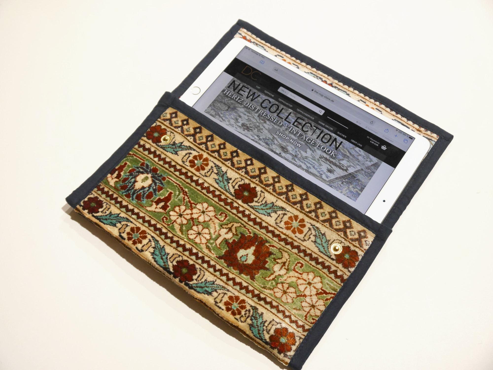 Hereke Silk Rug Bag Clutch or Cover for Tablet Ipad Case For Sale 2