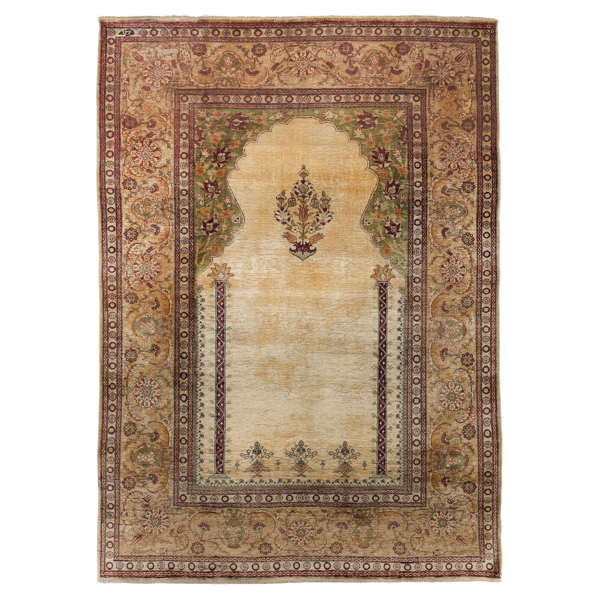 Antique Hereke Silk Rug - Early 20th Century