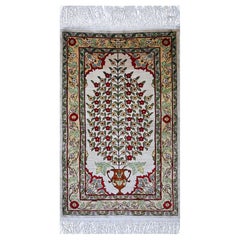 Tapis en soie de Hereke, entièrement tissé à la main en Turquie - 46 x 75 - N° 1683