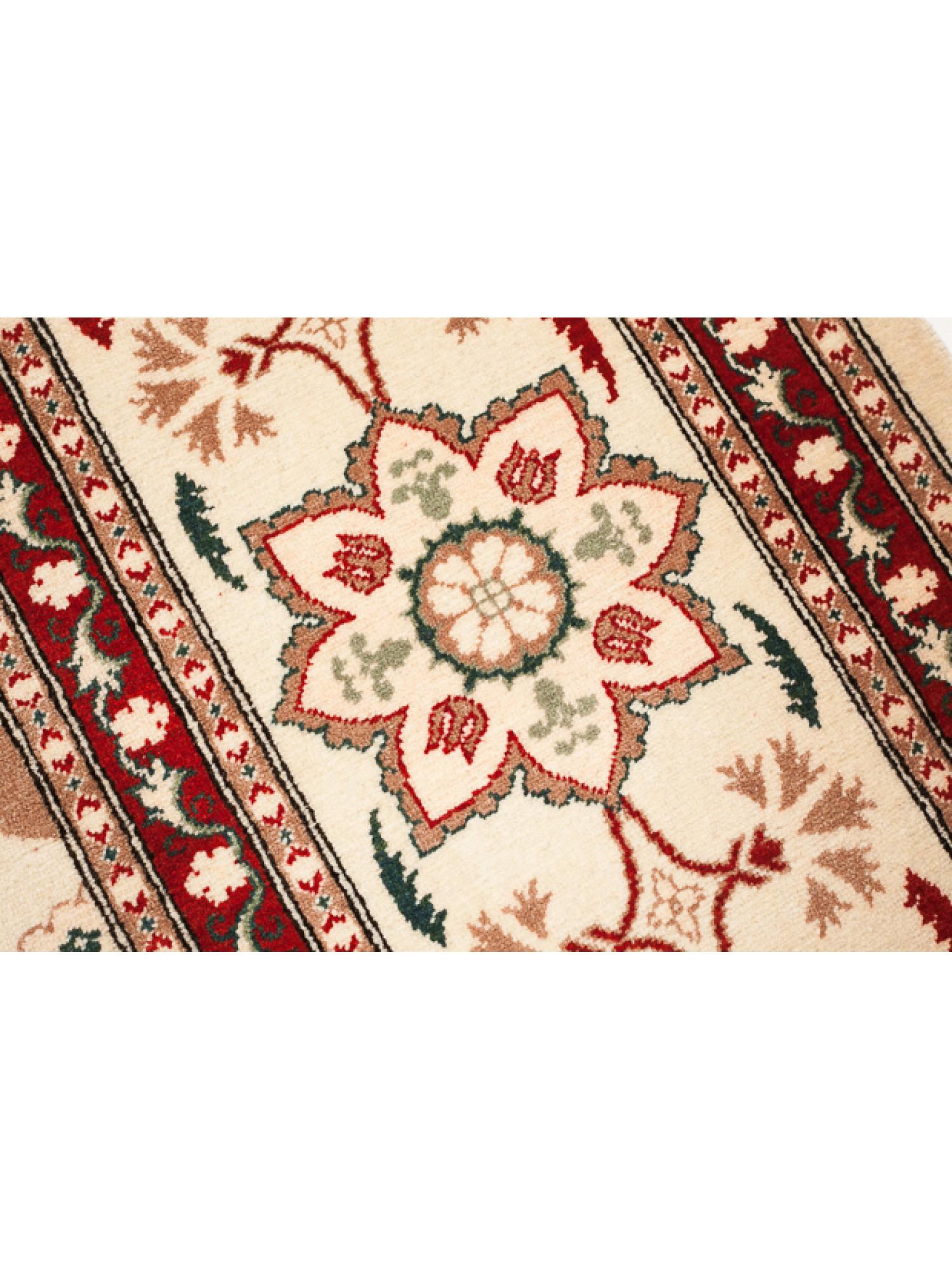 Hereke Wool & Cotton Carpet - Turkish Anatolian Rug - Ottoman Carnations & Tulip In New Condition For Sale In Tokyo, JP
