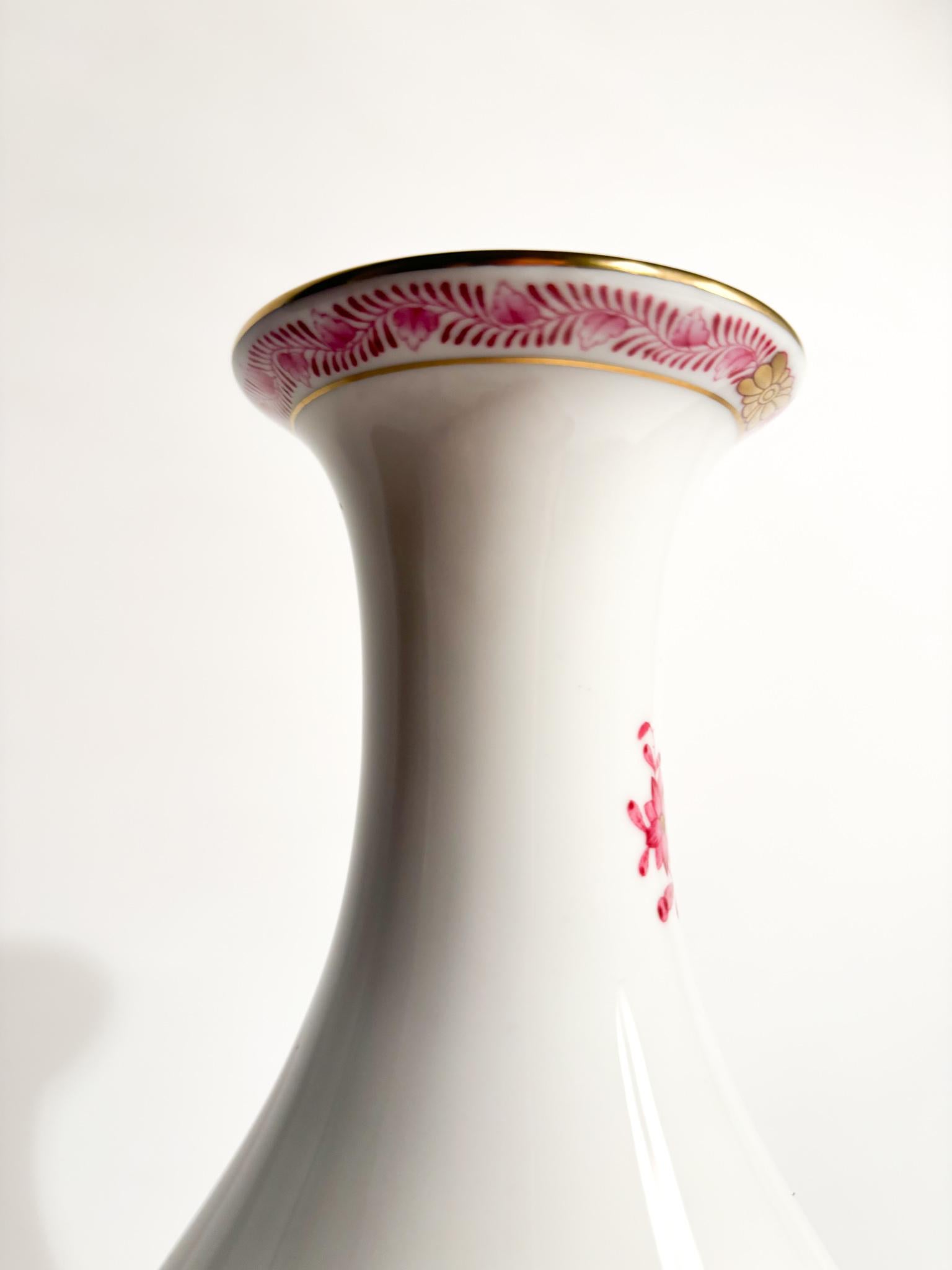 Mid-20th Century Herend Apponyi Pink Porcelain Vase from the 1950s For Sale