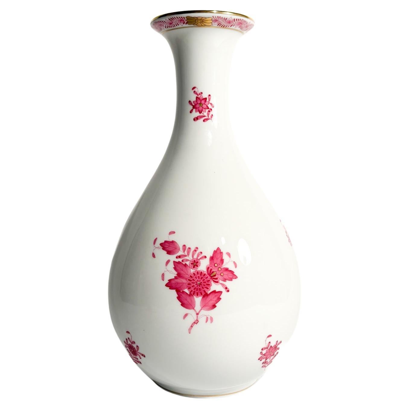 Herend Apponyi Pink Porcelain Vase from the 1950s For Sale