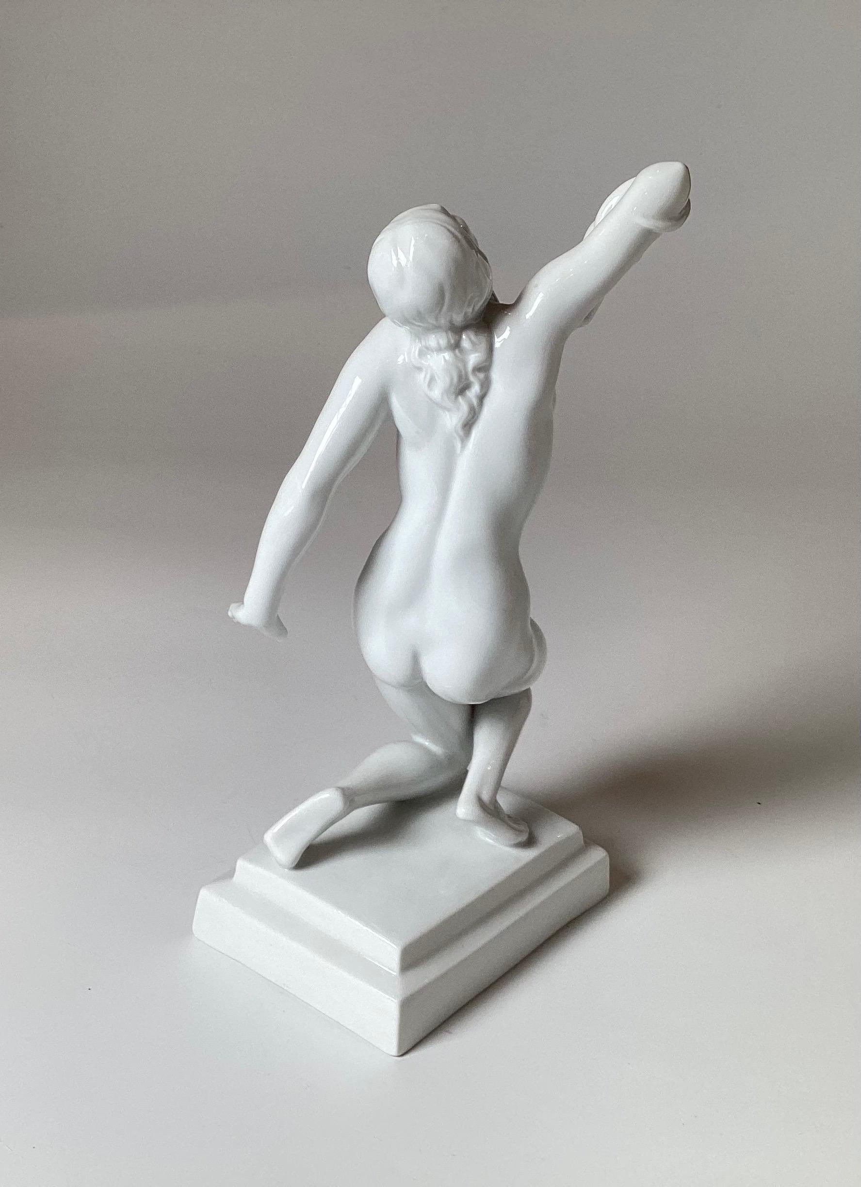 Herend Blanc de Chine Figurilla de porcelana Muerte de Cleopatra Art Decó en venta