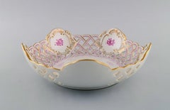 Herend Bowl in Openwork Porcelain with Hand-Painted Flowers and Gold Decoration