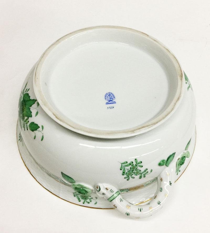 Herend-Porzellan „Chinesischer Blumenstrauß Apponyi Grün“ Terrine mit Griffen im Angebot 2