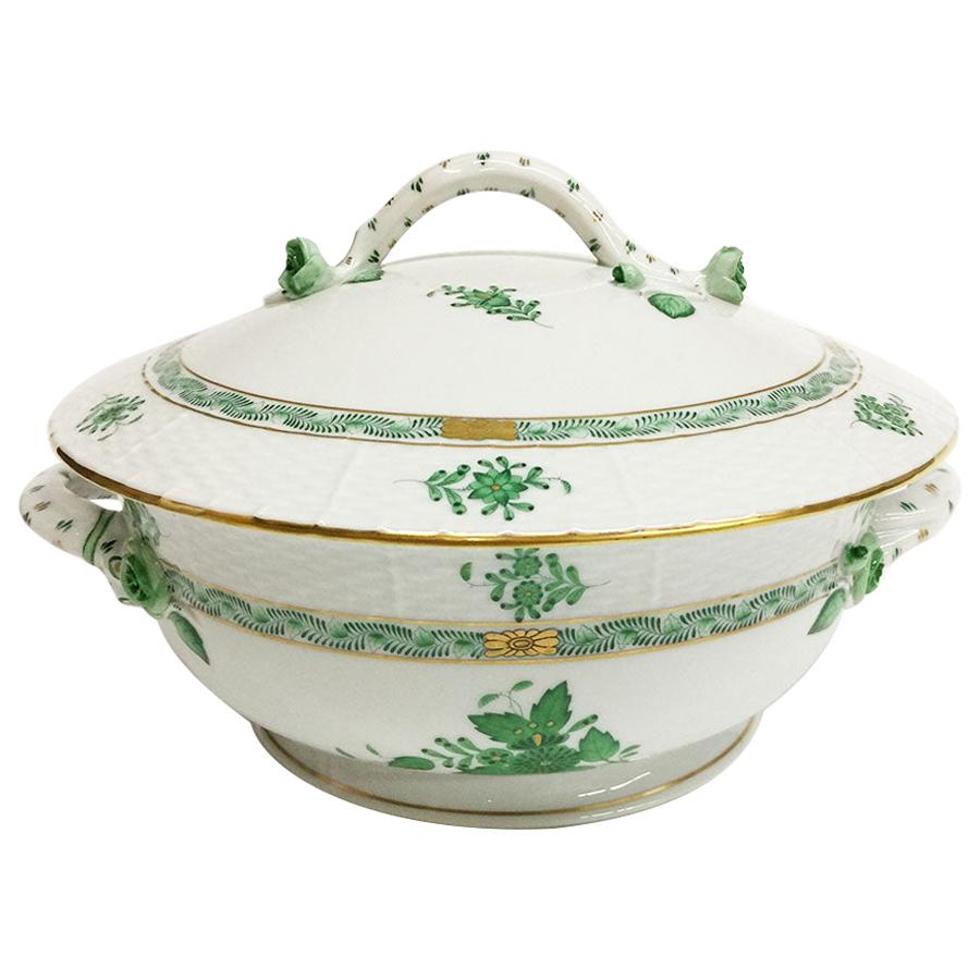 Zuppiera in porcellana Herend Hungary "Chinese Bouquet Apponyi Green" con manici