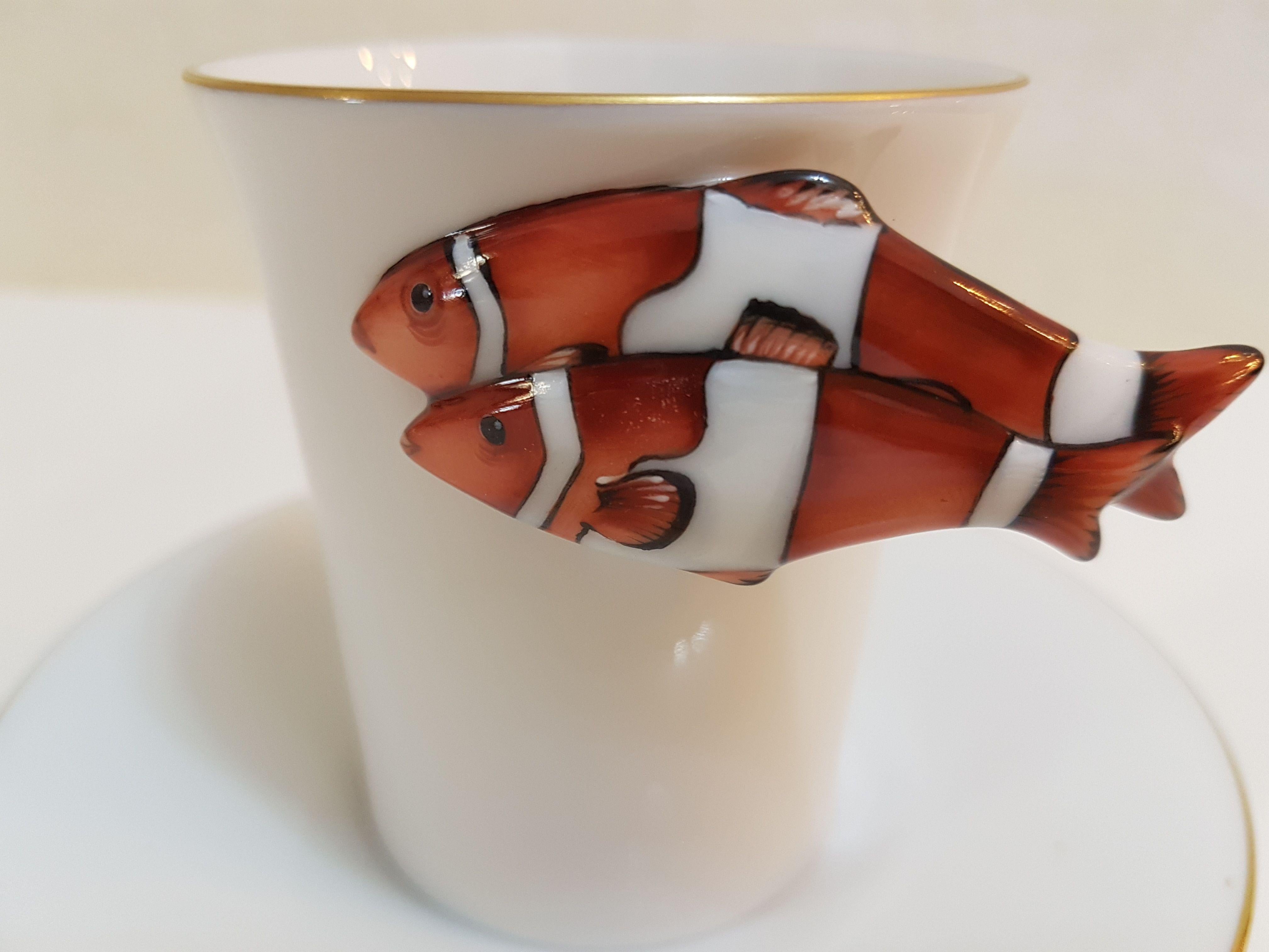 Gorgeus hand painted Herend with a decoration of Anemonefish or Clownfish 