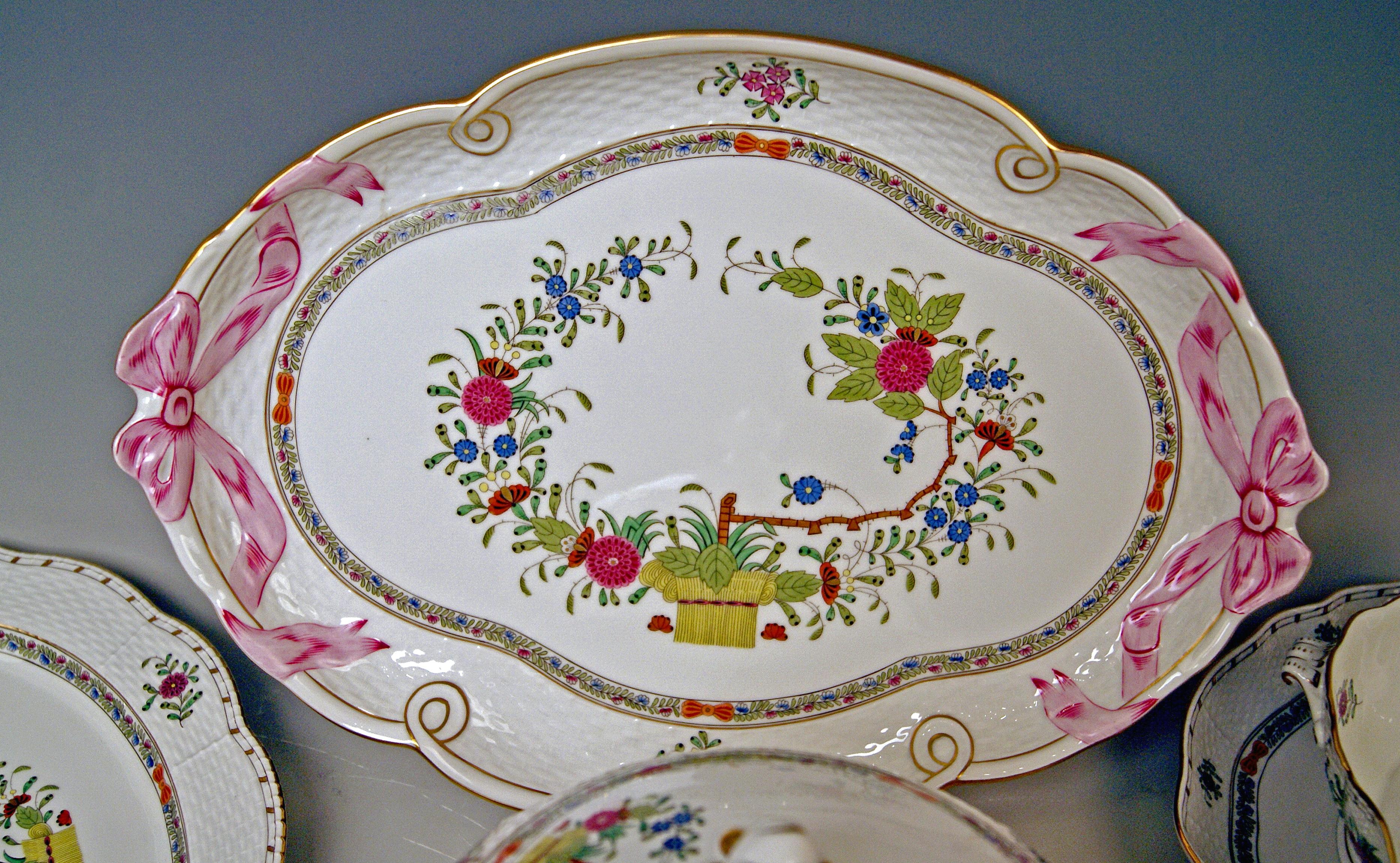 Hungarian Herend Dinner Set for Twelve Persons Decor Fleurs des Indes Multicolored