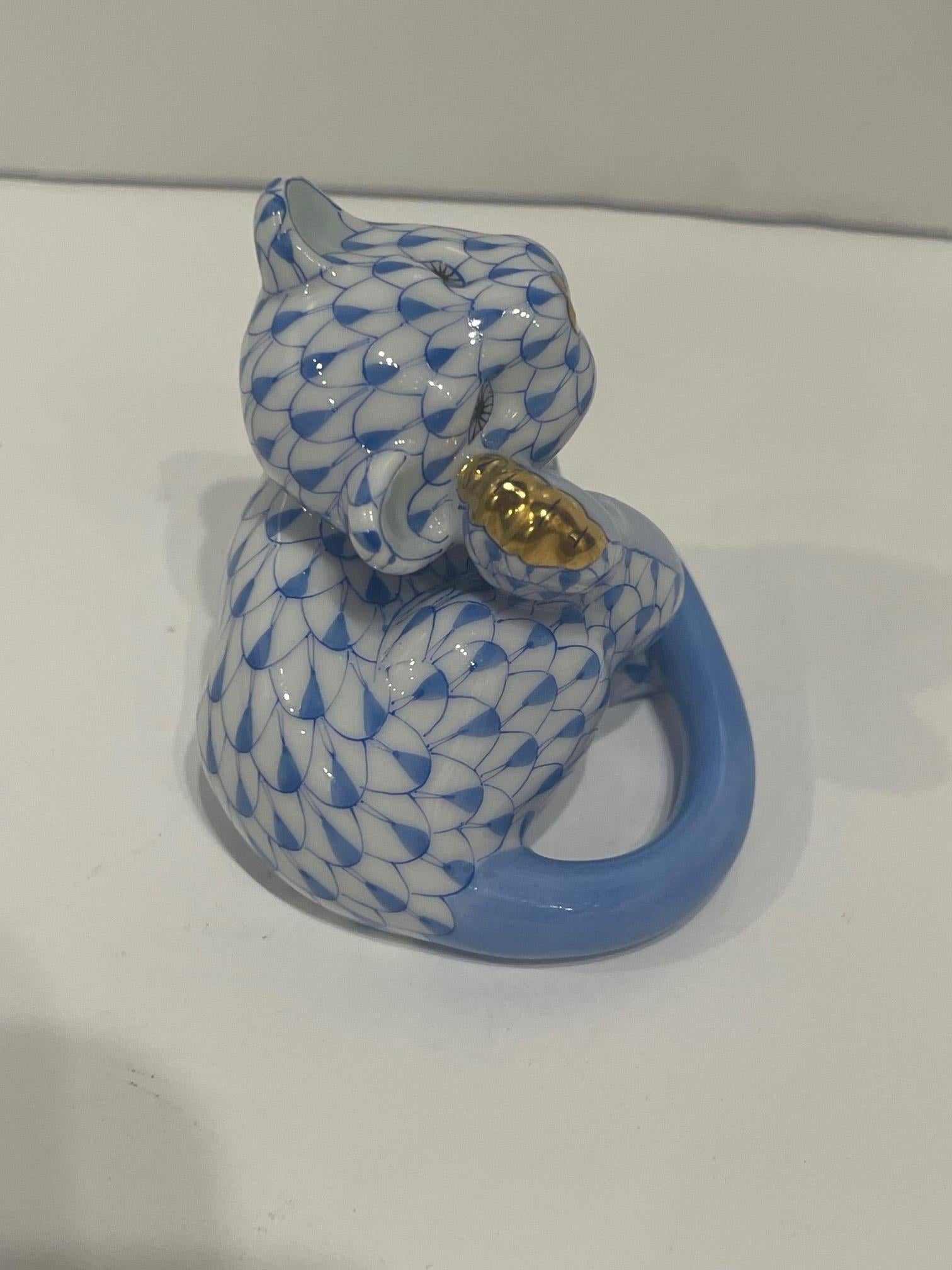 Herend Figure of a Blue and White Cat Scratching its Ear, 20th Century 2