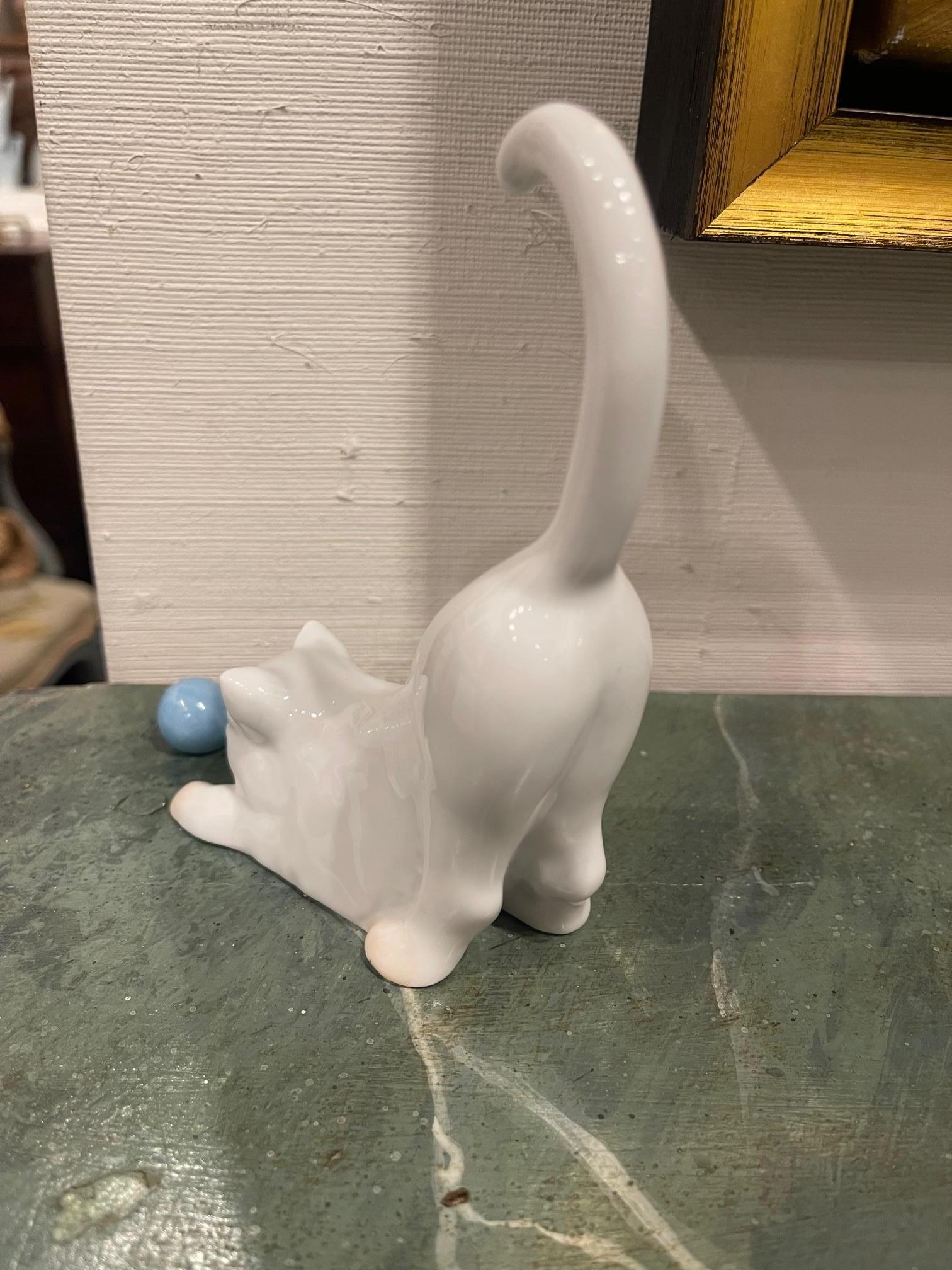 Hungarian Herend Figure of a White Cat Playing with a Blue Ball, 20th Century For Sale