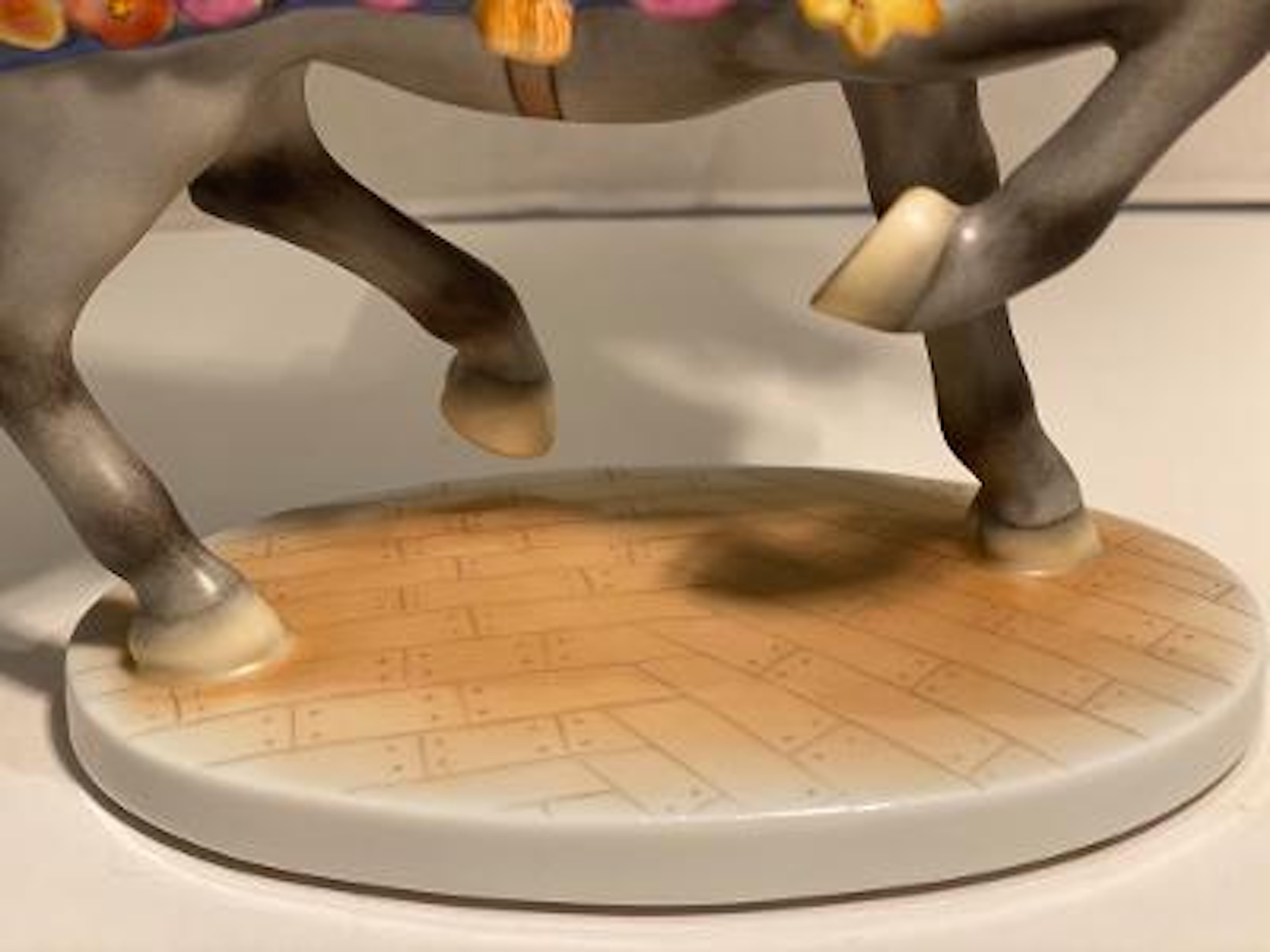 Herend Finest Quality Hand Painted Porcelain Carousel Horse Figurine In Excellent Condition In Tustin, CA