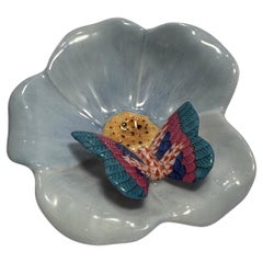 Herend Finest Quality Porcelana Pintada a Mano Reina Victoria Mariposa sobre Flor
