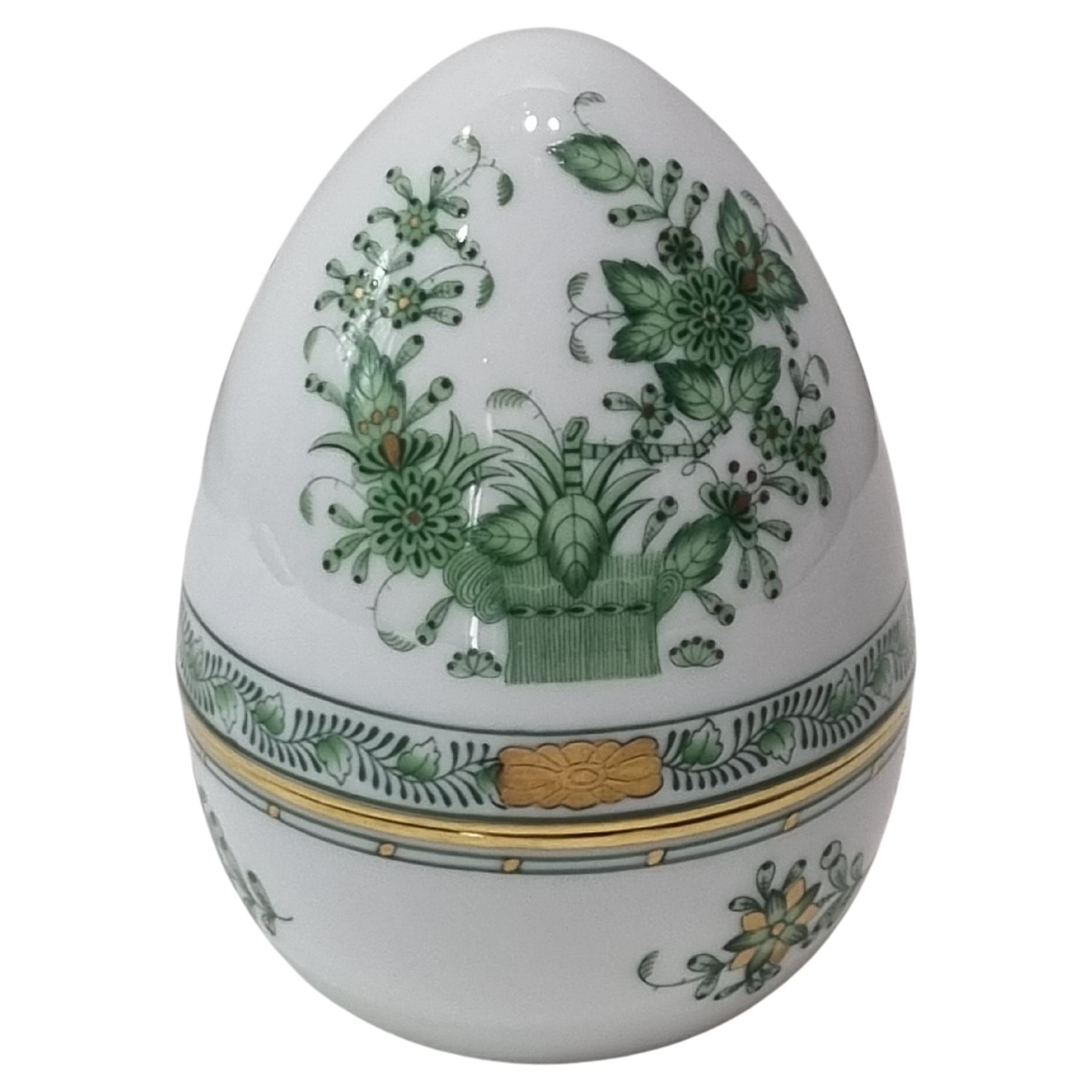 Herend "Fleurs des Indes" Green Hand Painted Porcelain Egg Box, Hungary, 2022 For Sale