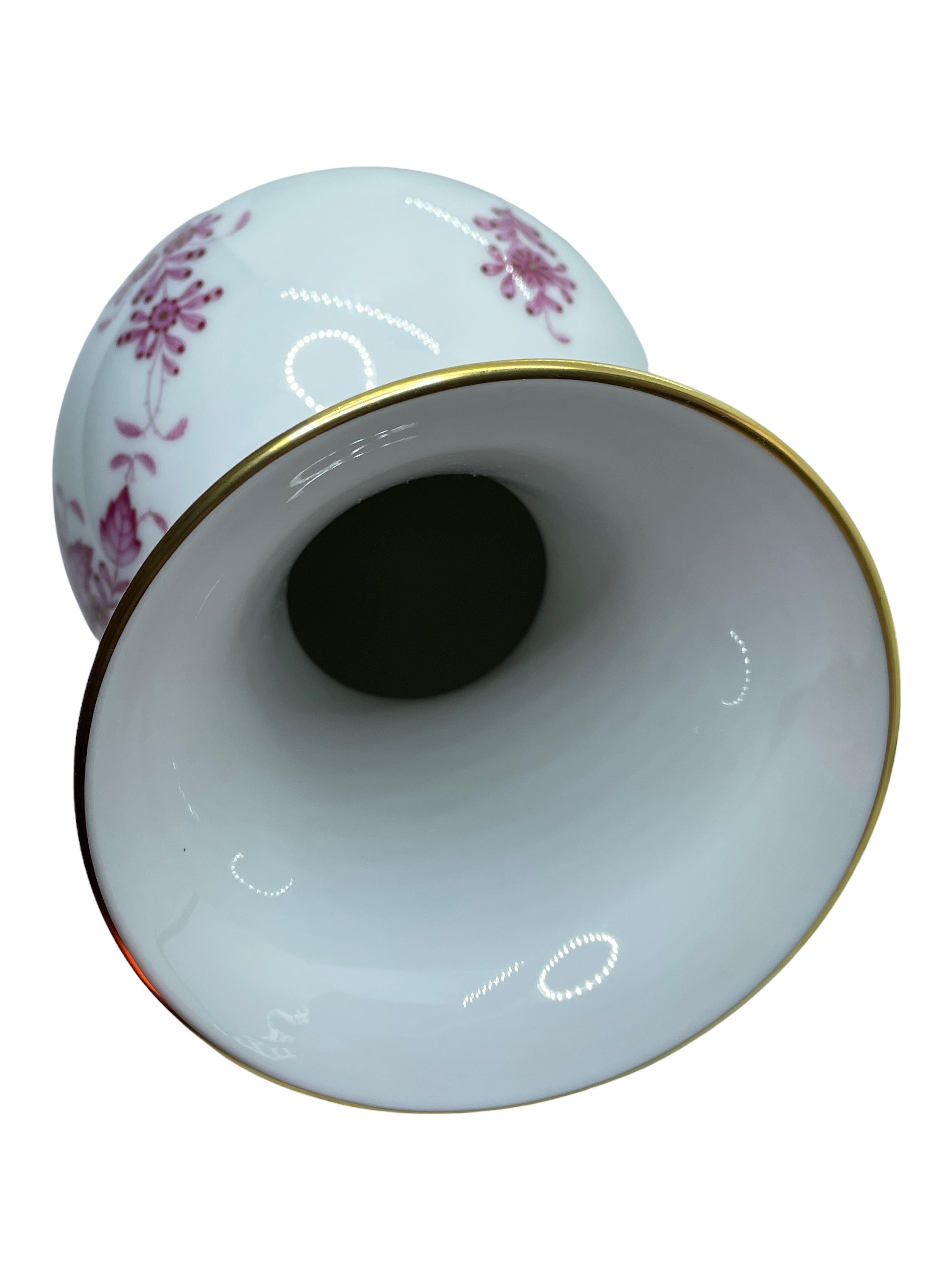 Herend Flower Vase Hand Painted Hungarian Porcelain, Modern For Sale 2