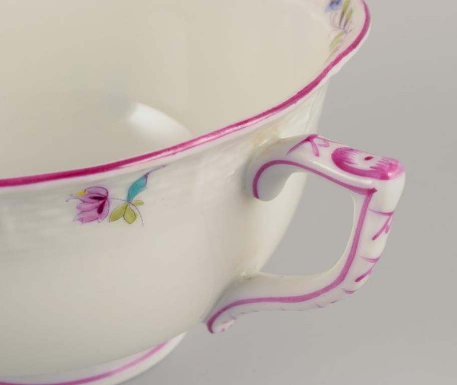 Herend, cuatro pares de tazas de té grandes de porcelana. Fechado en 1944 Porcelana en venta