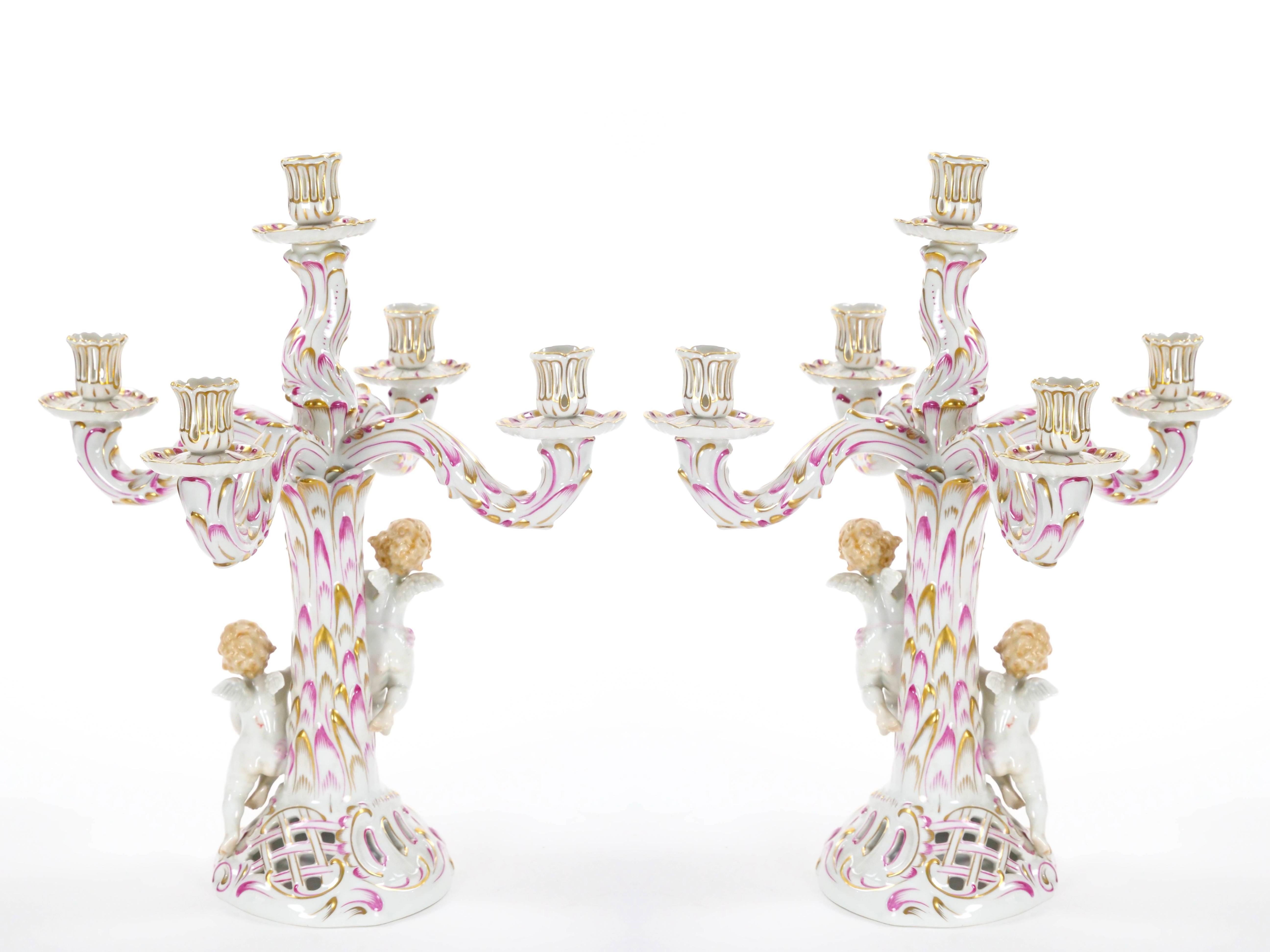 Hongrois Herend, candélabre de table hongrois à cinq bras peint et décoré à la main et doré en vente