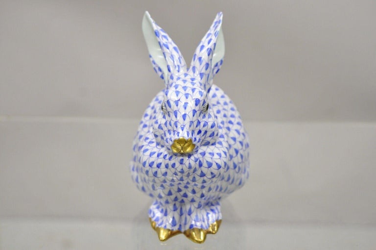 Herend Hungary 15305 Blue White Fishnet Porcelain Bunny Rabbit Sitting ...