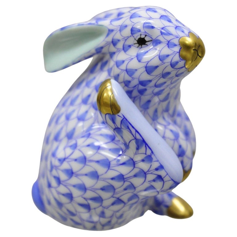 Herend Hungary 15387 Blue White Fishnet Porcelain Scratching Bunny Rabbit Figure