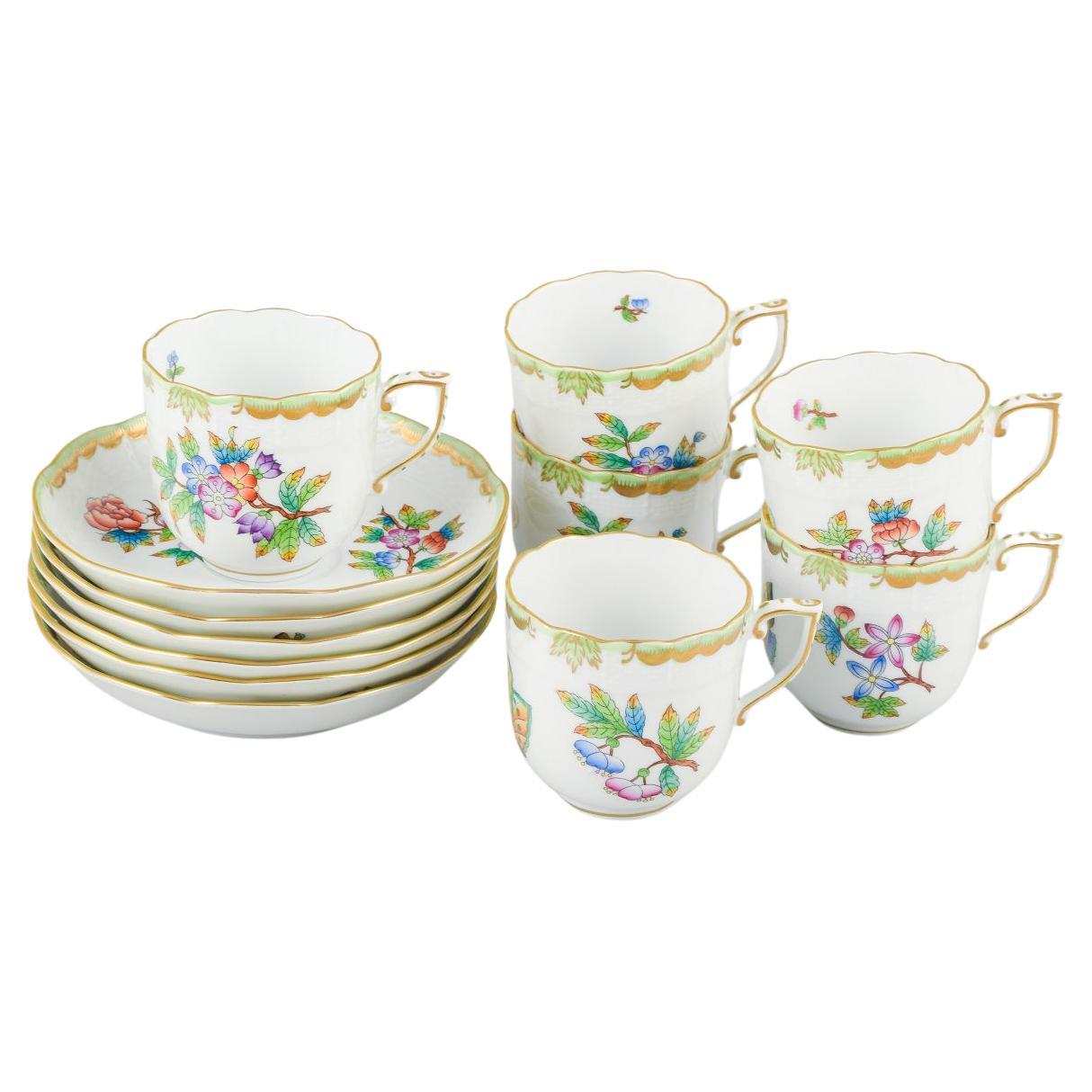 Herend, Hungary. A six-person “Queen Victoria” porcelain coffee set. For Sale