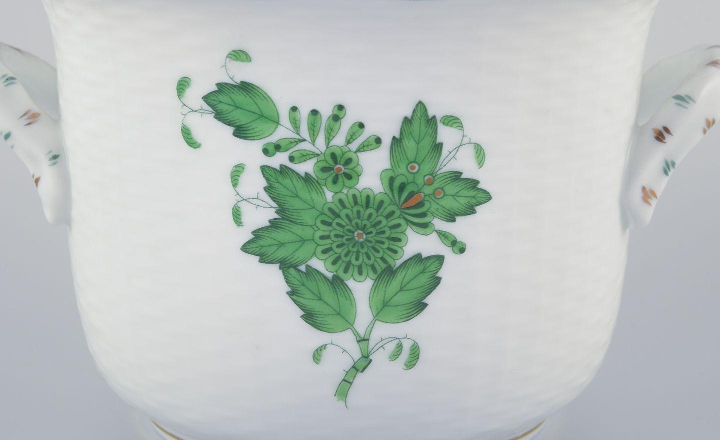 Herend, Ungarn. Chinesischer Blumenstrauß Apponyi Grün, Porzellan Blumentopf. (Ungarisch) im Angebot