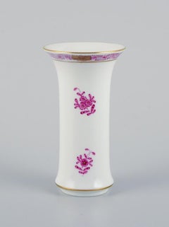 Herend, Hungary, Chinese Bouquet Raspberry. Small bowl and vase in porcelain
