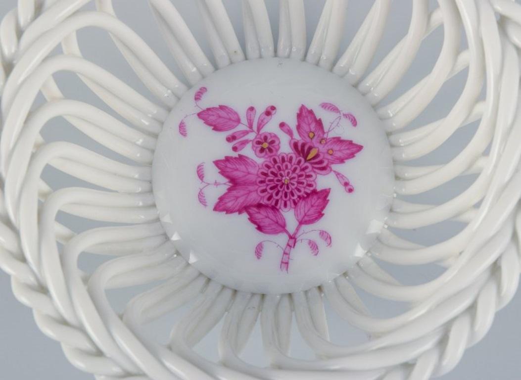 Herend, Hungary, Chinese Bouquet Raspberry. Small bowl and vase in porcelain For Sale 1
