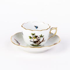 Herend Hungary Fine Porcelain Birds & Butterflies Teacup & Saucer (tasse à thé et soucoupe)