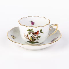 Herend Hungary Fine Porcelain Birds & Butterflies Teacup & Saucer (tasse à thé et soucoupe)