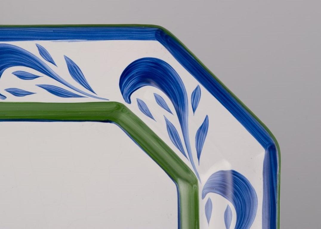 Ungherese Herend, Ungheria. Quattro piatti quadrati in ceramica. 1980s in vendita