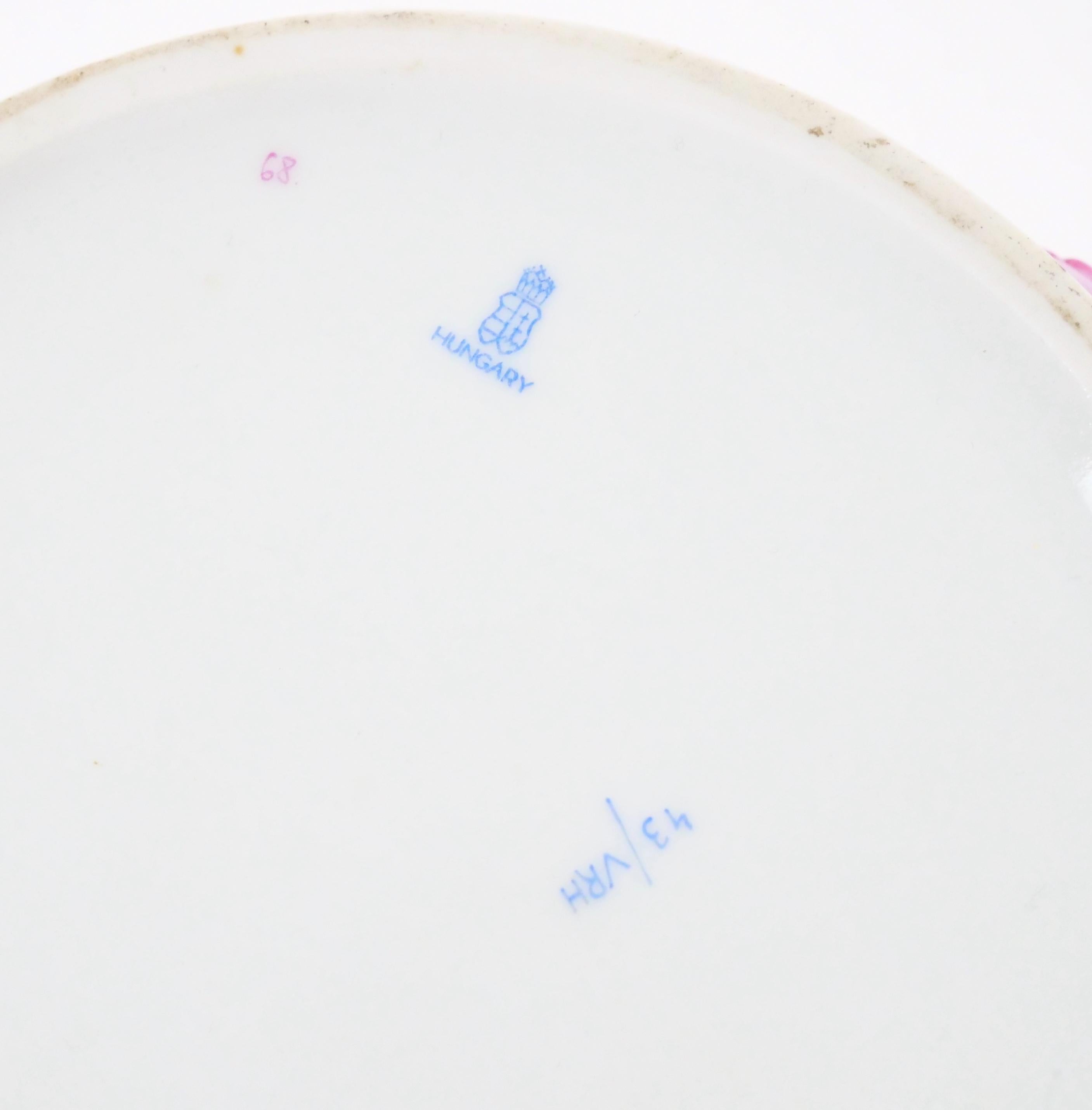 Herend Hungría Vajilla de porcelana pintada a mano Sopera cubierta en venta 9
