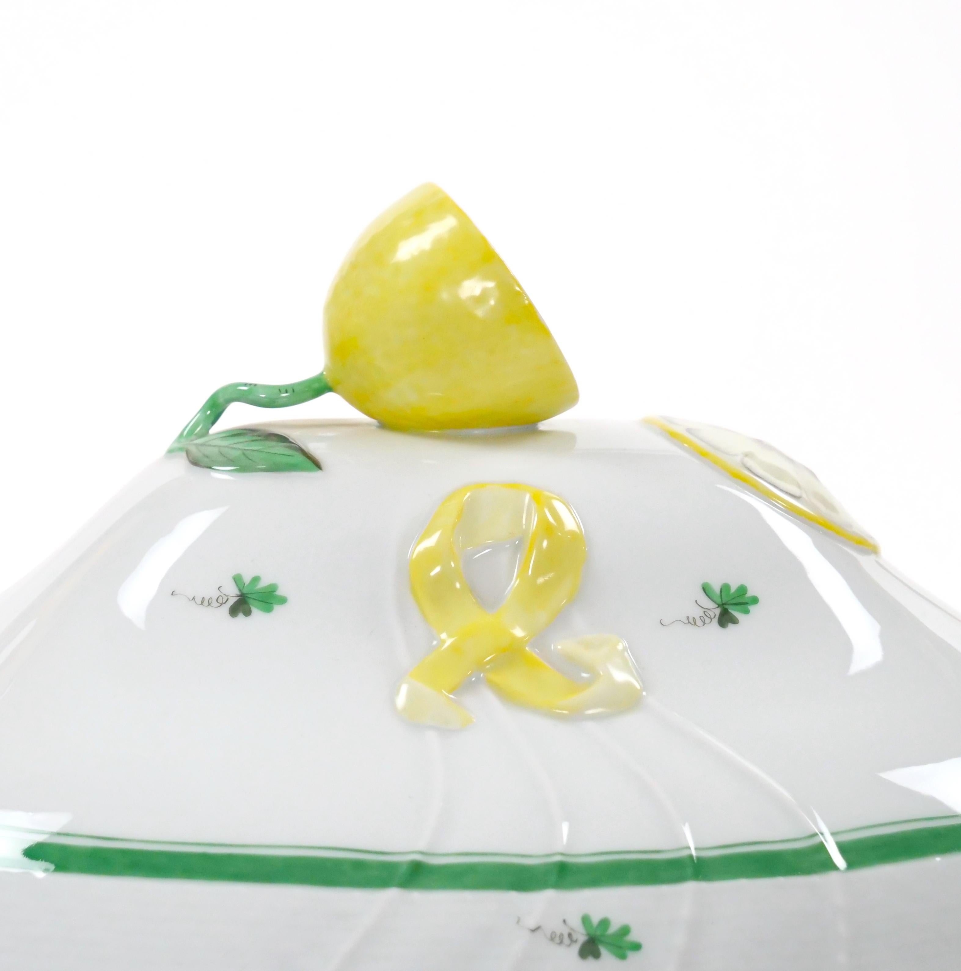 Herend Hungría Vajilla de porcelana pintada a mano Sopera grande con tapa Porcelana en venta