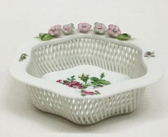 Herend Hungary Porcelain basket with pattern Bouquet De Rose