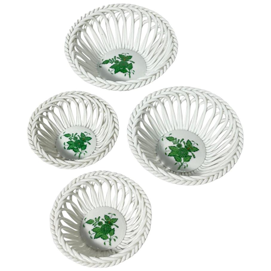 Paniers chinois en porcelaine Herend Hongrie « Bouquet, Apponyi Green » en vente