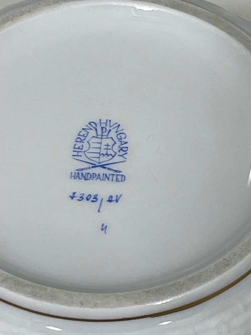 Herend Ungarn Porzellan „Chinesischer Blumenstrauß Apponyi Grün“ Übertöpfer im Zustand „Gut“ im Angebot in Delft, NL
