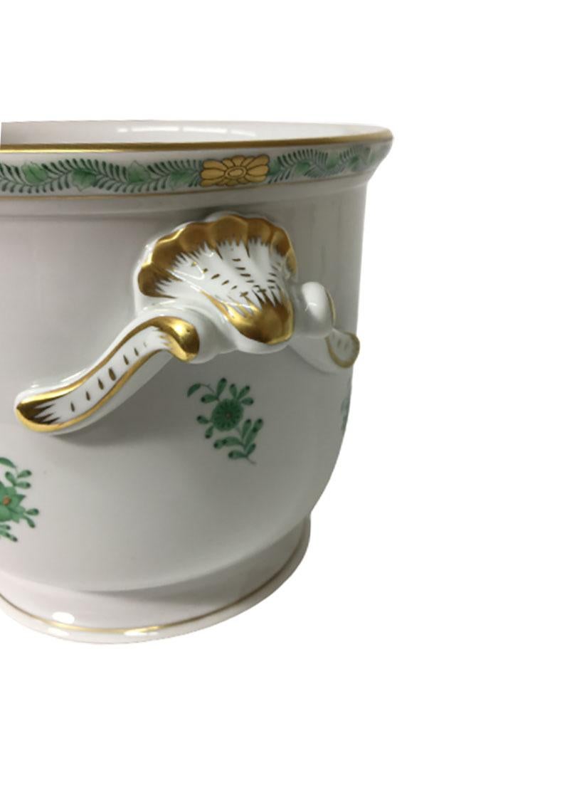 Hongrois Grands cache-pots en porcelaine de Hongrie Herend « Bouquet d'Apponyi vert chinois » en vente