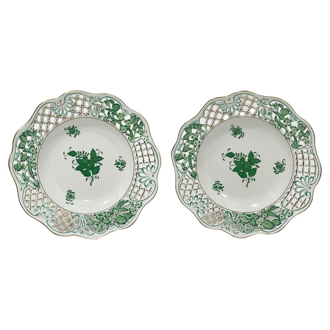 Herend Hungary Porcelain "Chinese Bouquet Apponyi Green" Wall Decoration Plates For Sale