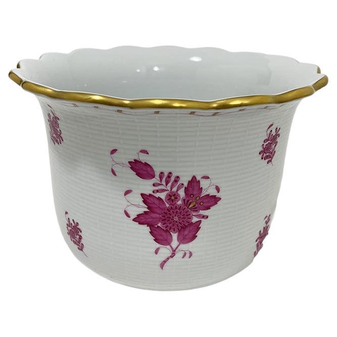 Cache pot Herend en porcelaine de Hongrie "Bouquet chinois Apponyi pourpre".