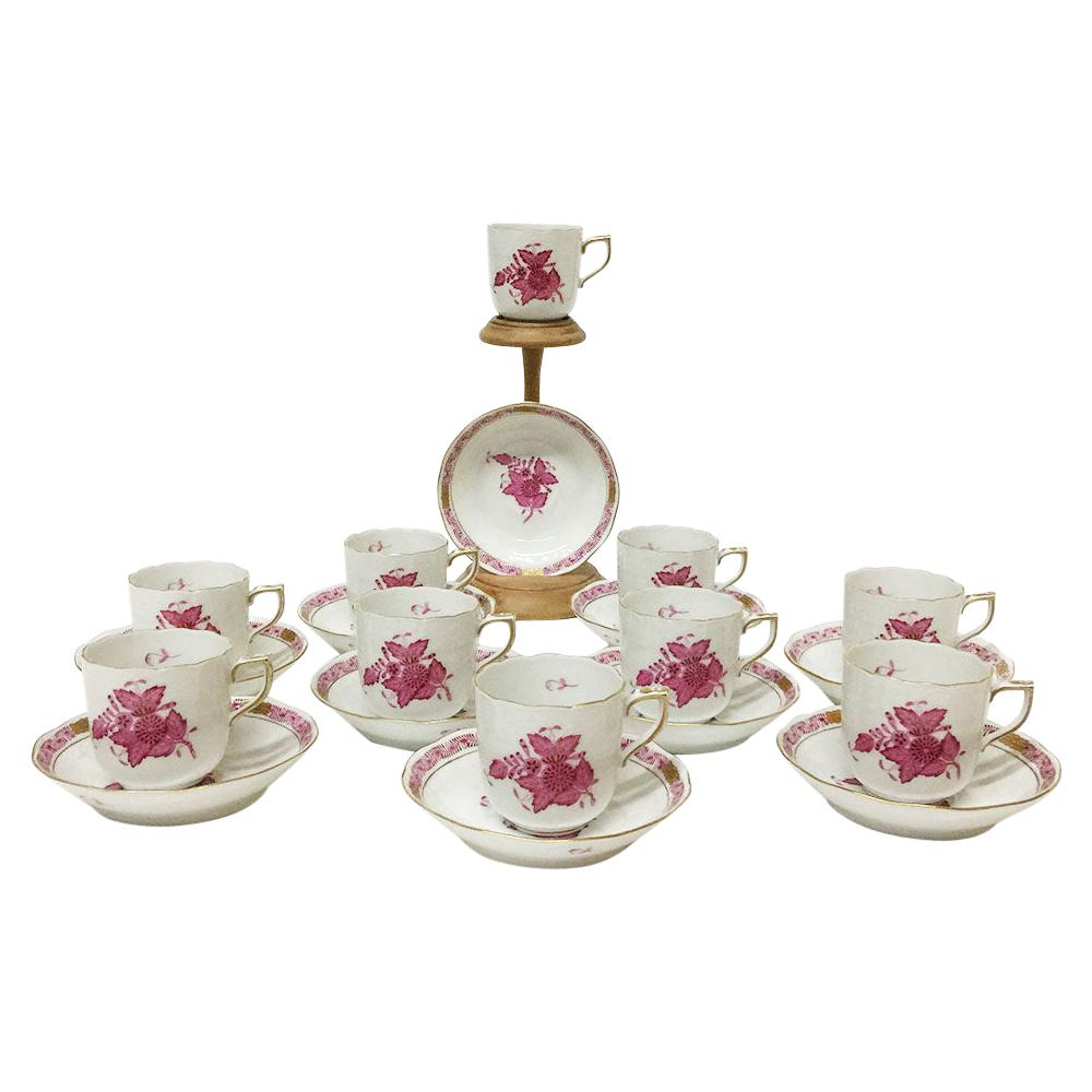 Herend Hungary Porcelain "Chinese Bouquet Raspberry" 10 Cups and Saucers For Sale